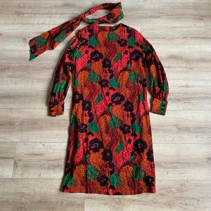 Vintage psychedelic Hibiscus floral‎ dress with matching hair wrap tie scarf